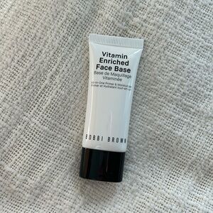 ⭐️ 5 for $20 Bobbi Brown Vitamin Face Base Sample